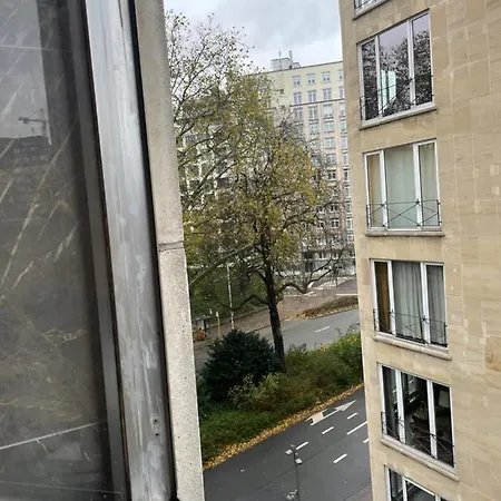 Diamonds Studio Apartment